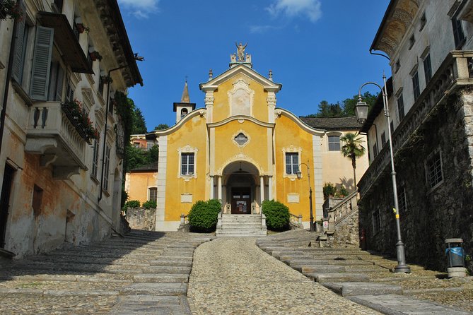 The romantic village of Orta San Giulio with a tour guide - Who should book this Orta San Giulio tour