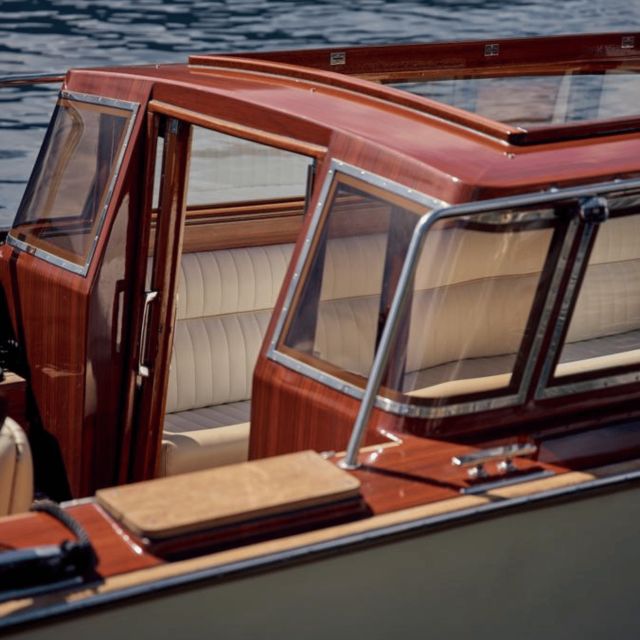 Varenna: Shared Sunset Boat Tour with a Prosecco Aperitif - Prosecco aperitif: a small inclusion that changes the mood