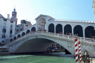 Venice Full-Day private Tour From Milan. Hotel pick up - Tronchetto Arrival and St. Mark’s Square: Where the Guide Earns Their Pay