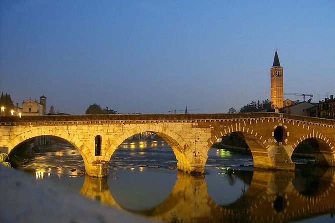 Verona & Lake Garda with Boat Cruise: Full-Day Tour from Milan - Verona Arena, Juliet, and Piazza delle Erbe: what you actually see