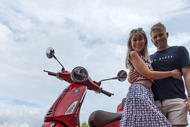 Vespa tour adventure on the lake - Ossuccio and Comacina Island: swim option and lakeside lunch time