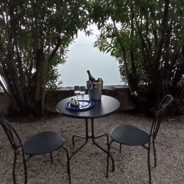 Villa Monastero in Varenna with aperitif - The app audio guide: how to use it without turning your day into homework
