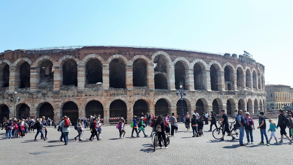 Visit of Verona and Lake Garda. Full day tour from Milan - The route: Milan to Verona to Sirmione in one long day