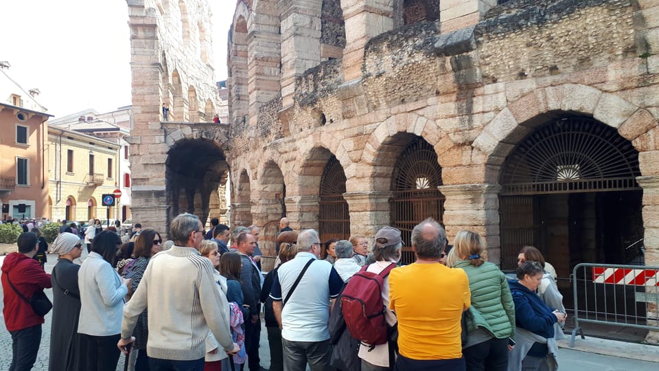 Visit of Verona and Lake Garda. Full day tour from Milan - Verona highlights with an English guide: Juliet’s Balcony and the Arena