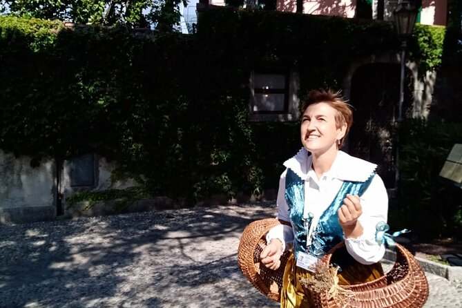 Walking Tour Varenna, the village and the craftsmen - Meeting up at Contrada della Filanda (and getting started fast)