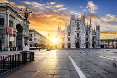Welcome to Milan: Private Tour of Highlights and Hidden Gems - Duomo Square Without Entry: Best Use of Your Time