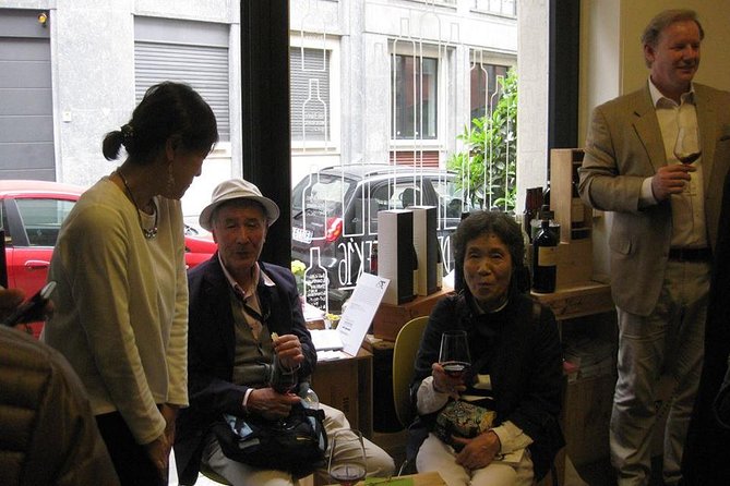 Wine Class and Tasting in Milan - Semi Private tour - How the sommelier lesson actually helps you choose wines later